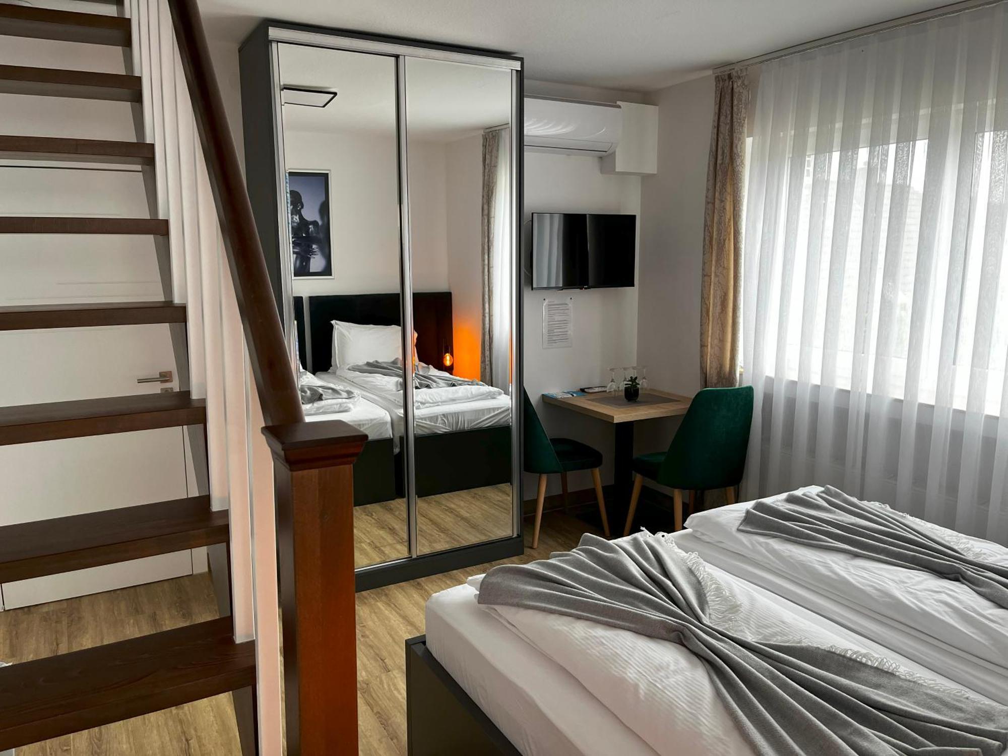 Haven Hotels - Hotel Dona Bergisch Gladbach Eksteriør billede
