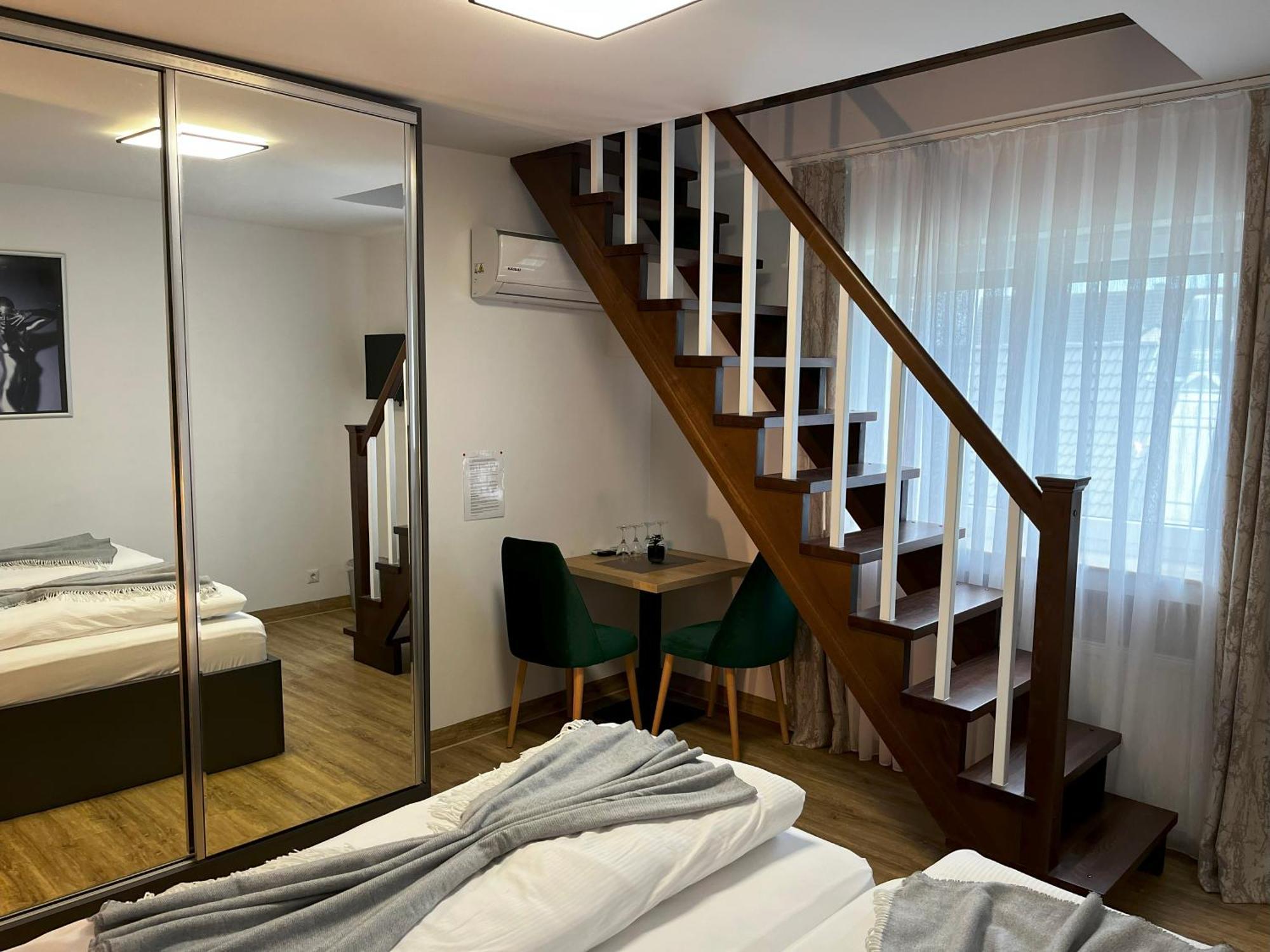 Haven Hotels - Hotel Dona Bergisch Gladbach Eksteriør billede