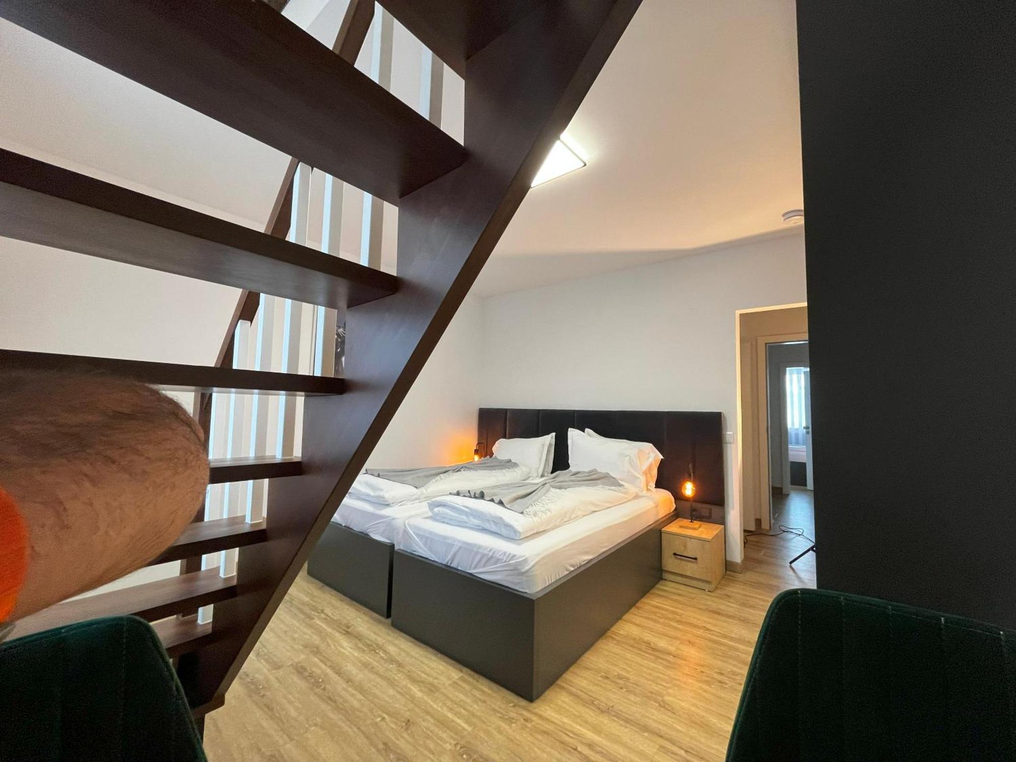 Haven Hotels - Hotel Dona Bergisch Gladbach Eksteriør billede