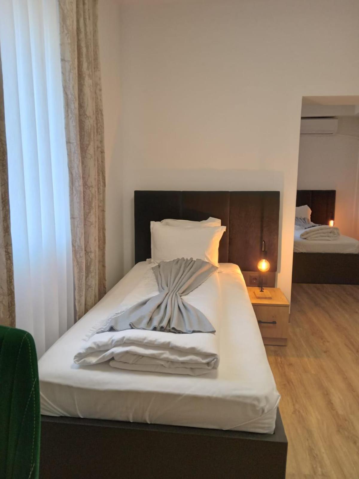 Haven Hotels - Hotel Dona Bergisch Gladbach Eksteriør billede