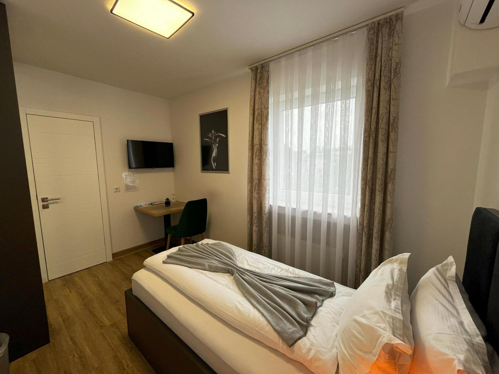 Haven Hotels - Hotel Dona Bergisch Gladbach Eksteriør billede