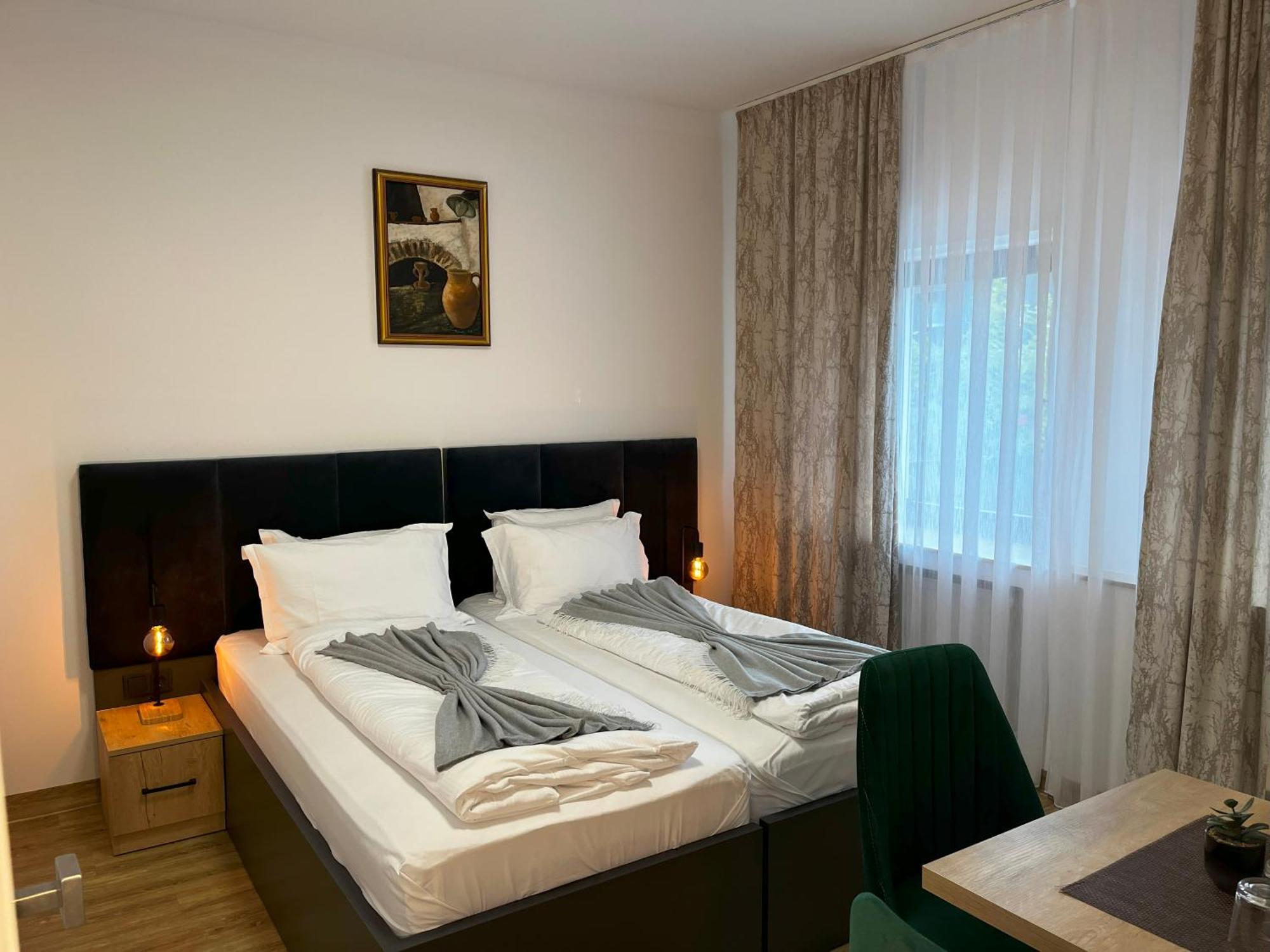 Haven Hotels - Hotel Dona Bergisch Gladbach Eksteriør billede