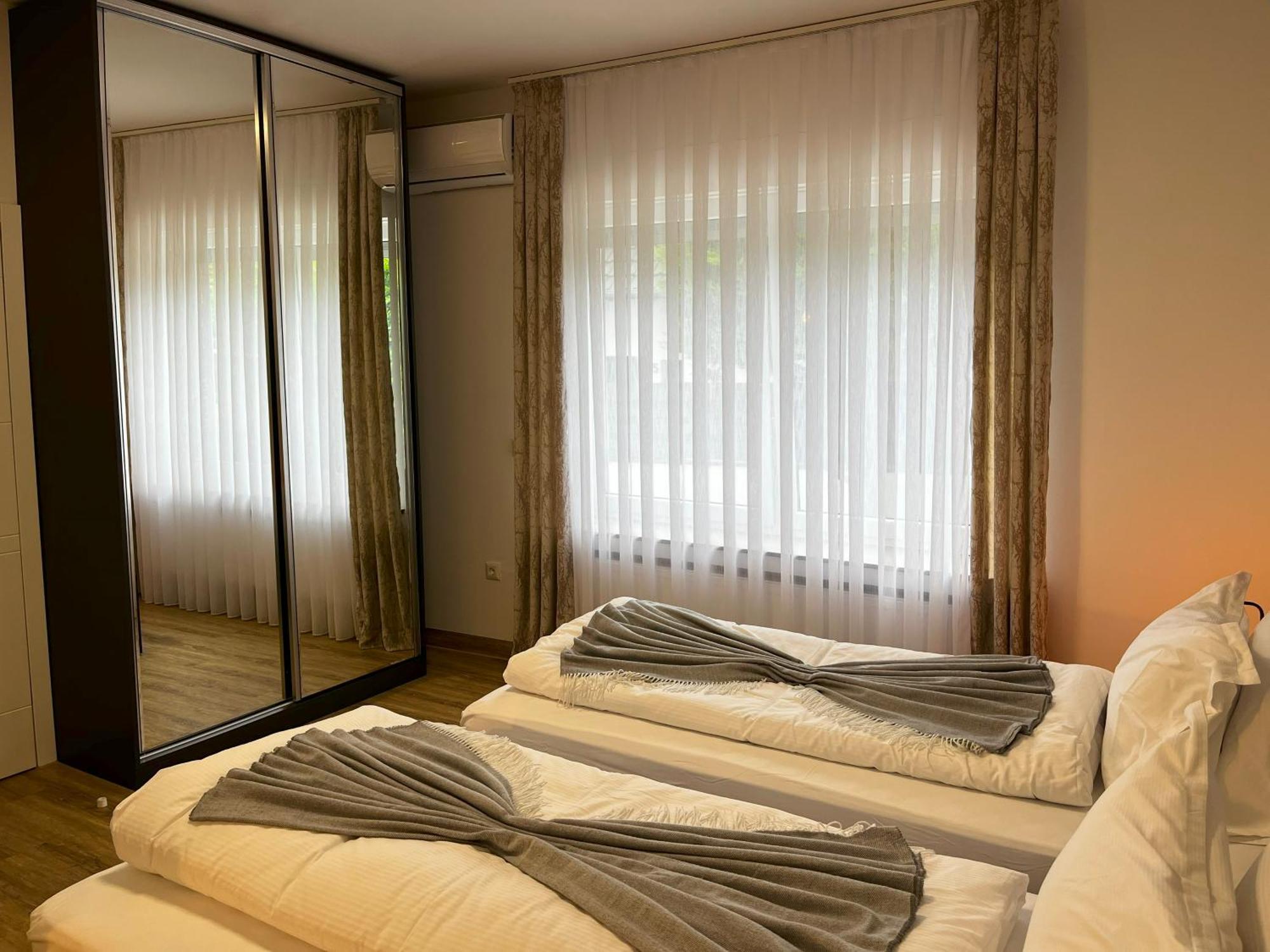 Haven Hotels - Hotel Dona Bergisch Gladbach Eksteriør billede